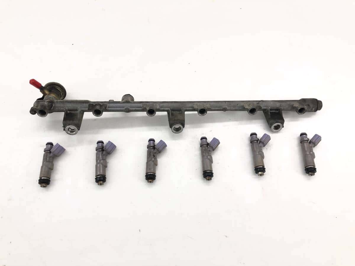 Fuel Injector 4-Hole Delivery Pipe for Toyota Mark II 2.0 Grande Regalia GX100 1G-FE