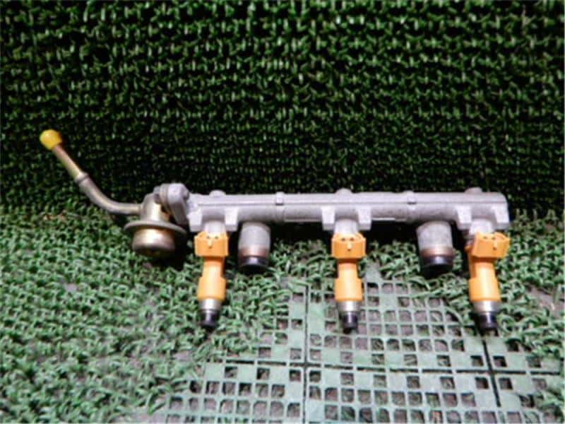 Fuel Injector Daihatsu Move Latte L550S Genuine P80400-23002938