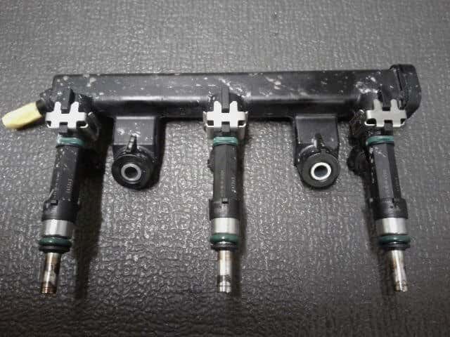 Fuel Injector Jet Nozzle for Suzuki Spacia Custom XS DAA-MK53S / MM53S R06A Engine 2WD (32908)