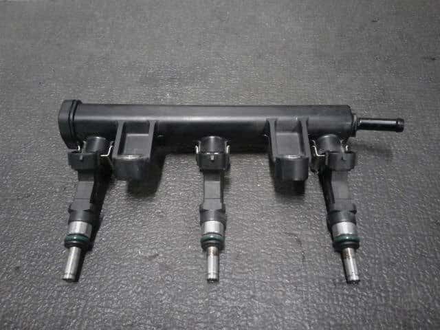 Fuel Injector Jet Nozzle for Suzuki Spacia DAA-MK53S / MM53S R06A Engine 2WD (33168)