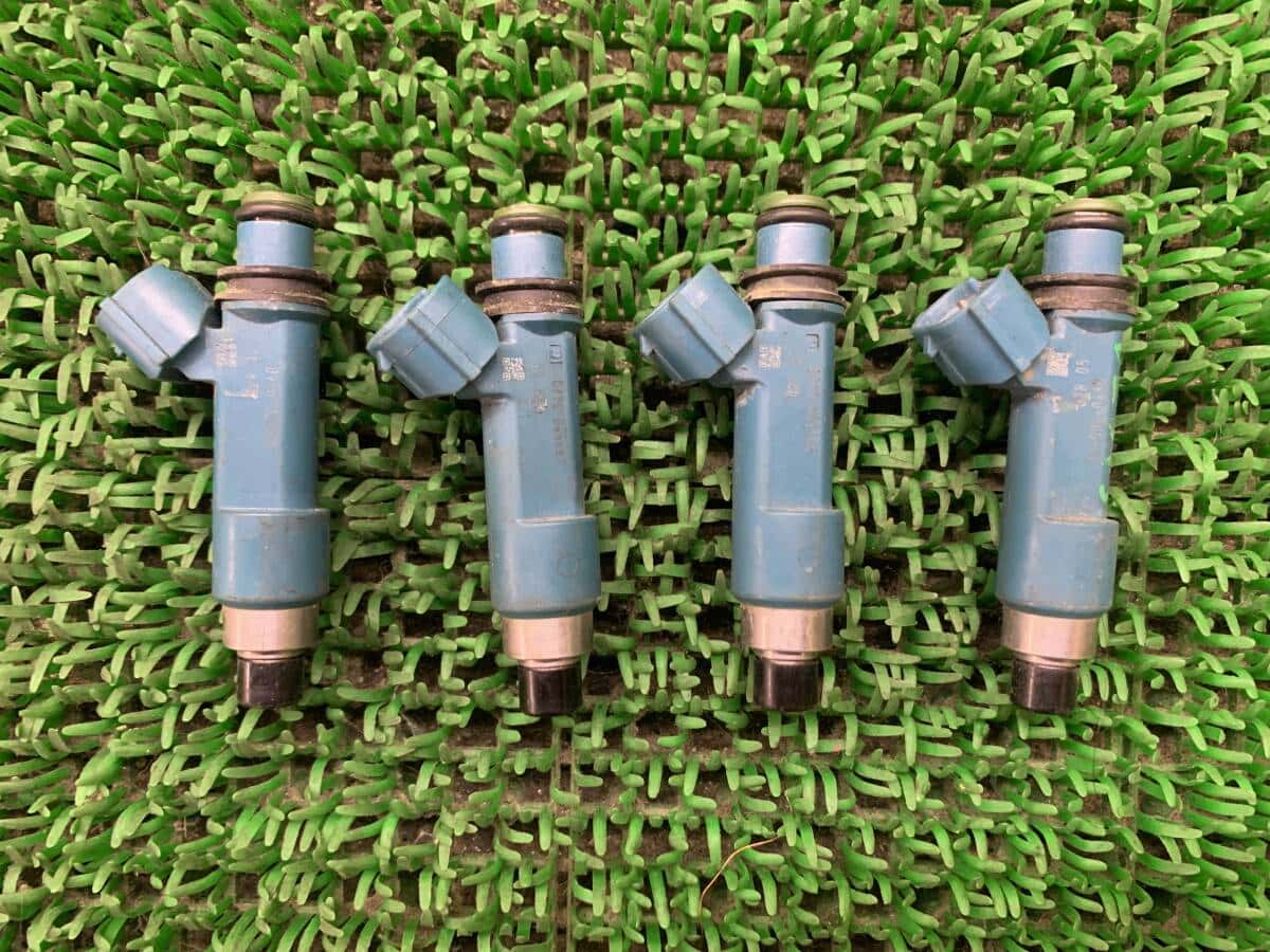 Fuel Injector Set (4pcs, 12-Hole) for Mazda Demio DY3W/DY5W Late Model 297500-0460