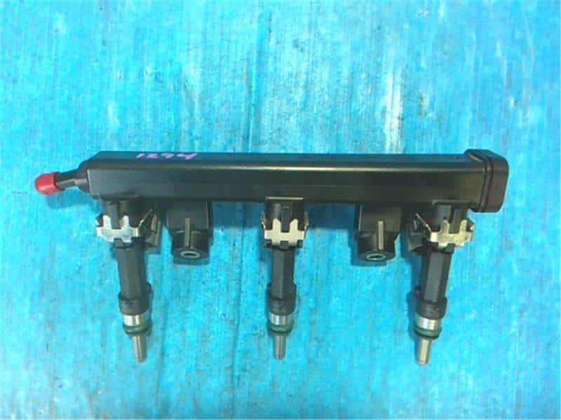 Fuel Injector Set for Suzuki Spacia (DAA-MK42S) – 2015 Model, Part No. 15710-74P00