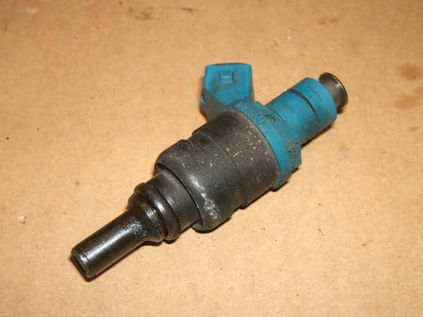 Fuel Injector for Audi A4 8DADR (058 133 551 F)