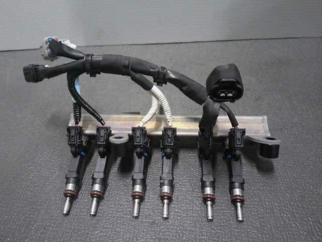 Fuel Injector for Daihatsu Tank R1 DBA-M910A 1KR-FE 4WD G-COZY (Tested) 33107