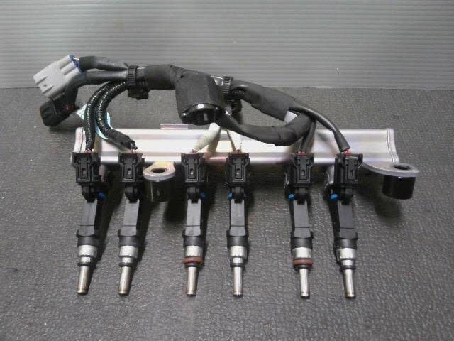 Fuel Injector for Daihatsu Thor 2018 DBA-M900S 1KR-FE (M900A/M910A) 33075