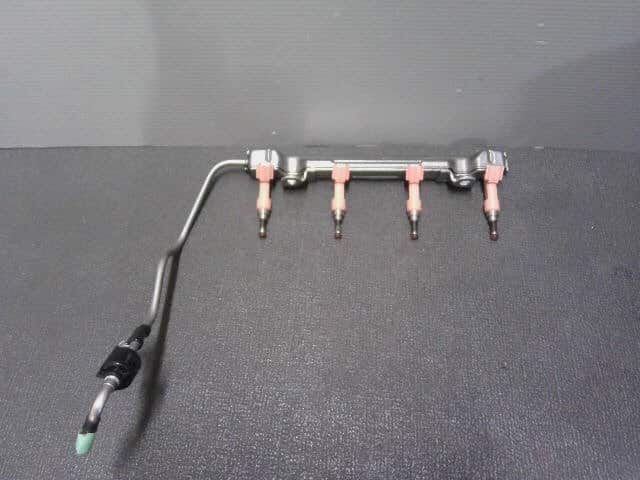 Fuel Injector for Toyota Voxy 2014 DBA-ZRR80G 3ZR-FAE (ZRR85/ZWR80 V Noah, Tested) 32858