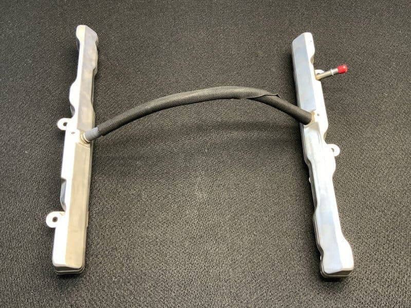 Jeep Grand Cherokee SRT8 WK57A HEMI 6.4L - Injector Delivery Pipe 05038530AB (Wreckless)