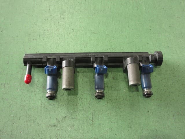 Fuel Injector for Daihatsu Hijet / Atrai (TA-S230G, 2004) – 23250-97214-000