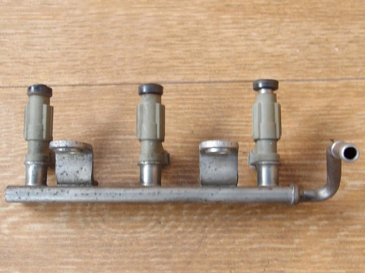 Fuel Injector Set (3 pcs) for Mitsubishi Minicab (U61V, 2006)