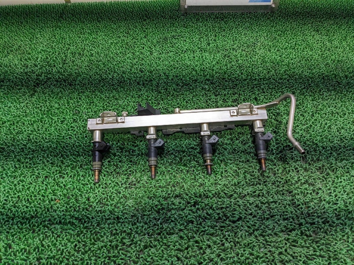 Fuel Injector for BMW 320i (ABA-VA20, E90/E91/E92/E93, 2006) – NSP271841