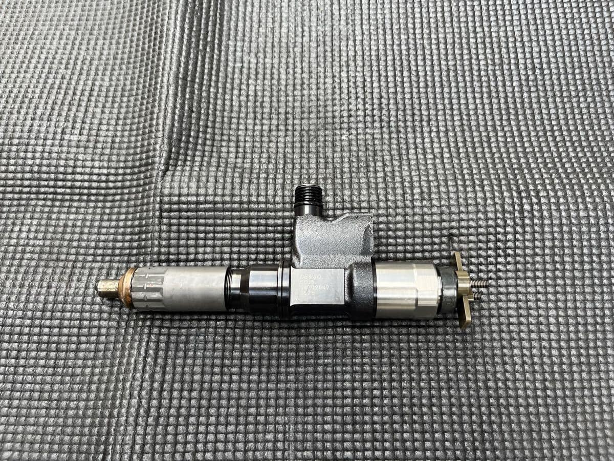 Fuel Injector for Isuzu NKR81 (4HL1)