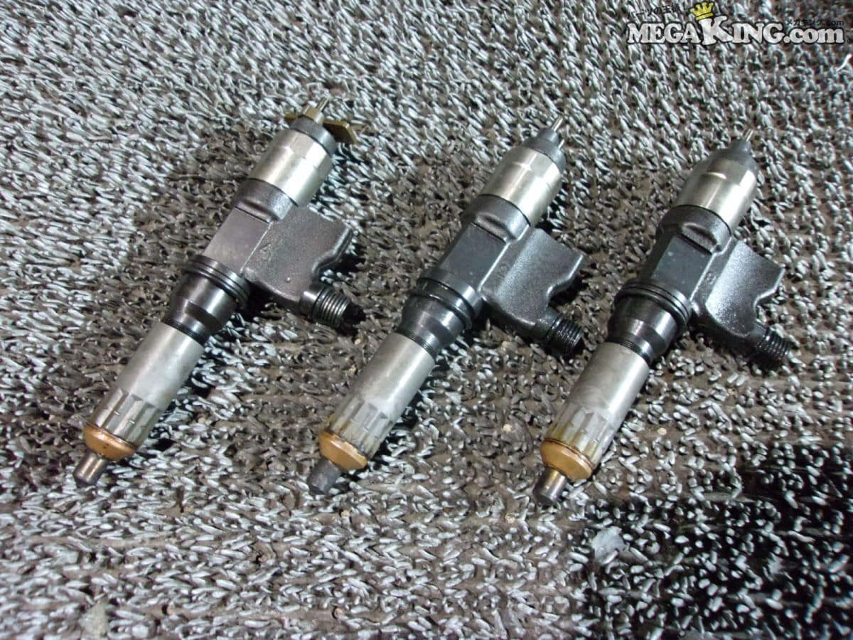 Genuine Fuel Injectors for Isuzu NPR81 Elf Diesel – 2S11-202